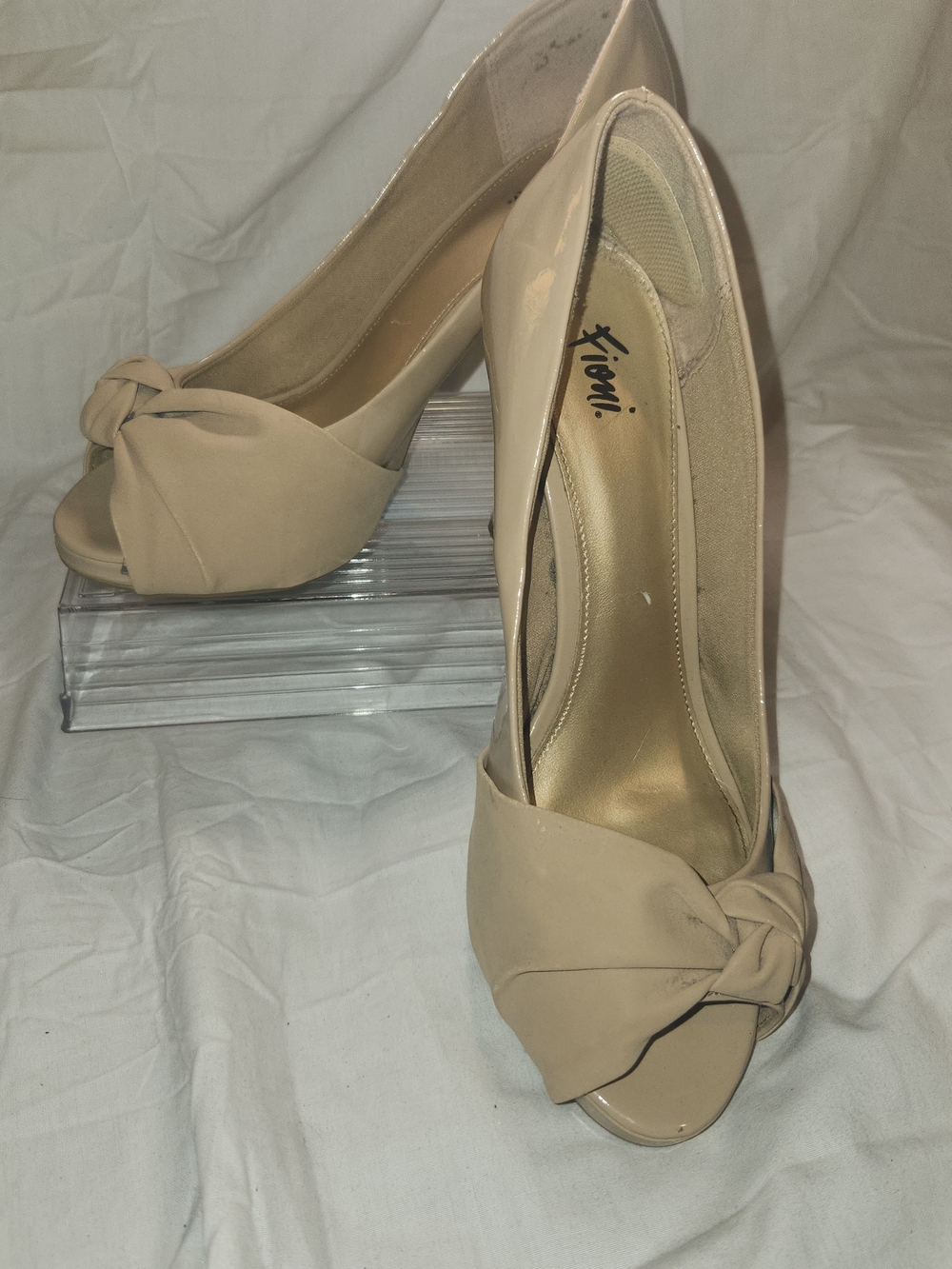 FIONI Clothing Beige Peep-Toe Knot Pumps 9.5